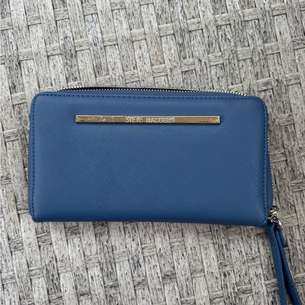 Steve Madden Navy Blue Zip-Around Wallet
